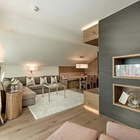 Bismarck Hotel 4*